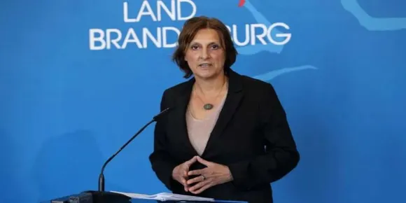 ജര്‍മന്‍ ചാന്‍സലറുടെ ഭാര്യയുടെ മന്ത്രിസ്ഥാനം തെറിച്ചു