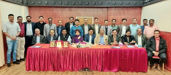 ബഹ്‌റൈൻ പ്രവാസ  ജീവിതം  പൂർത്തിയാക്കി  അമേരിക്കയിലേക്ക് യാത്രയാകുന്ന സാമൂഹ്യപ്രവർത്തക  ഫ്ളോറിൻസ് മത്തയാസിന് യാത്രയയപ്പ് നൽകി കേരള കാത്തലിക് അസോസിയേഷൻ