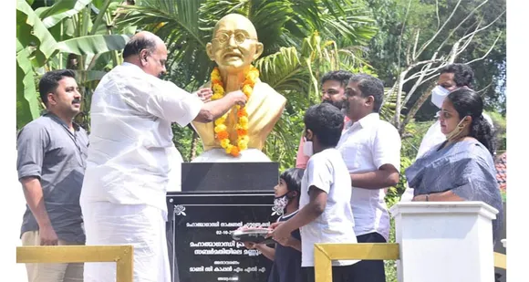 ഗാന്ധി ഘാതകന് വീര പരിവേഷം നൽകുന്നത് അപകടകരം: മാണി സി കാപ്പൻ
