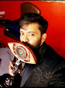 മണിക്കുട്ടൻ ബിഗ്‌ബോസ് മലയാളം സീസൺ -3 വിജയി