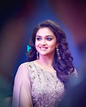 എന്റെ മകൾ കീർത്തി ഒരു പയ്യനെ ഡേറ്റ് ചെയ്യുന്നു, കല്യാണം കഴിക്കാൻ പോകുന്നെന്ന വാർത്ത വ്യാജമാണ്, വളരെ കഷ്ടമാണിത്,  അവനും കുടുംബമില്ലേ? ജീവിക്കാൻ സമ്മതിക്കണം, മര്യാദയ്ക്ക് ജീവിക്കുന്നവരെ കൂടി വിഷമിപ്പിക്കുന്ന കാര്യമാണ്, കീർത്തിയുടെ വിവാഹം വന്നാൽ ആദ്യം അറിയിക്കുന്നത് ഞാനായിരിക്കും; മകളുടെ വിവാഹവാർത്തകളിൽ പ്രതികരിച്ച് സുരേഷ് കുമാർ