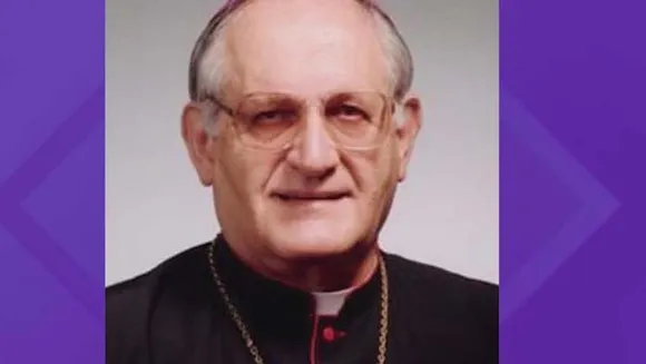 ഗാൽവസ്റ്റൺ - ഹൂസ്റ്റൺ ആർച്ച് ഡയോസ്സിസ് - ആർച്ച് ബിഷപ്പിനും 4 വൈദികർക്കും കോവിഡ് 19