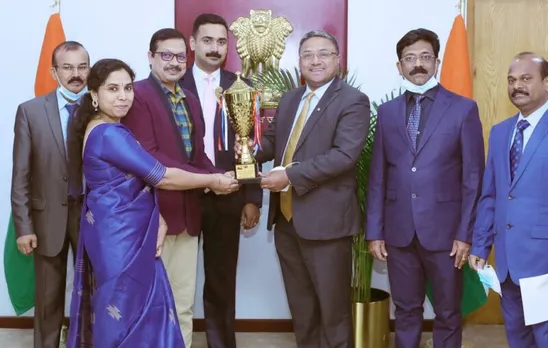 കല(ആർട്ട്) കുവൈറ്റ് സംഘടിപ്പിച്ച ഓൺലൈൻ ചിത്രരചന മത്സരം 'നിറം 2021’; സമ്മാനദാനം ഇന്ത്യൻ അംബാസിഡർ സിബി ജോർജ് നിർവഹിച്ചു