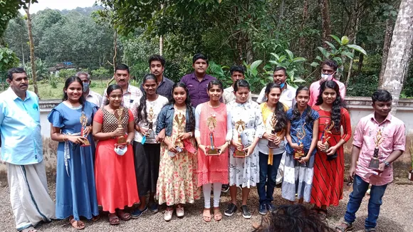 സിപിഐഎം കുറവിലങ്ങാട് ടൗൺ ബ്രാഞ്ച് സമ്മേളനത്തിൽ പ്രതിഭകളെ ആദരിച്ചു