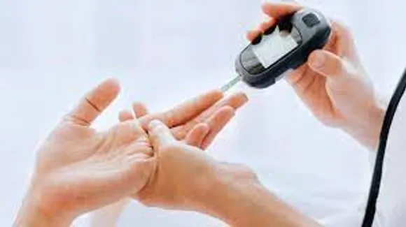 രക്തത്തിലെ പഞ്ചസാരയുടെ അളവ് സ്വാഭാവികമായി നിയന്ത്രിക്കുന്നതിനുള്ള വഴികൾ എന്തൊക്കെയെന്ന് നോക്കാം...