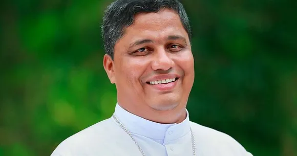 'കണ്ടവനോട് അനാവശ്യത്തിന് കലഹിക്കാൻ പോയി മരിച്ചവരാണ് രാഷ്ട്രീയ രക്തസാക്ഷികൾ'; വിവാദ പരാമർശവുമായി ബിഷപ്പ് പാംപ്ലാനി