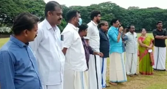 100 കോടി വാക്സിൻ വിതരണം ചെയ്ത പ്രധാനമന്ത്രി നരേന്ദ്ര മോദിക്ക് ആദരവ് പ്രകടിപ്പിച്ച് പാലക്കാട് യുവമോർച്ച മനുഷ്യശൃംഖല തീർത്തു