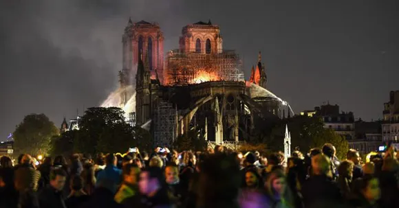 1803 ന് ശേഷം ആദ്യമായി നോട്രെഡാം കത്തീഡ്രലില്‍ ക്രിസ്മസ് ആഘോഷം നടത്താനായില്ല