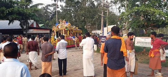 ജിദ്ദ ഒഐസിസി ശബരിമല സന്നിധാനത്തേക്ക് യാത്രയാകുന്ന തങ്ക അങ്കിക്ക്‌ മുനിസിപ്പൽ ഇടത്താവളത്തിൽ സ്വീകരണം നൽകി