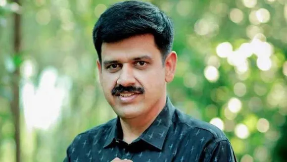 വടക്കുംനാഥ ക്ഷേത്രവും ക്ഷേത്ര മൈതാനവും തൃശ്ശൂരിന്റെ ജീവവായുവാണ്, പൈതൃക സ്വത്താണ്; ക്ഷേത്ര ഭൂമി അന്യാധീനപ്പെടുന്നത് നോക്കി നിൽക്കാനാവില്ല; സന്ദീപ് വാര്യര്‍