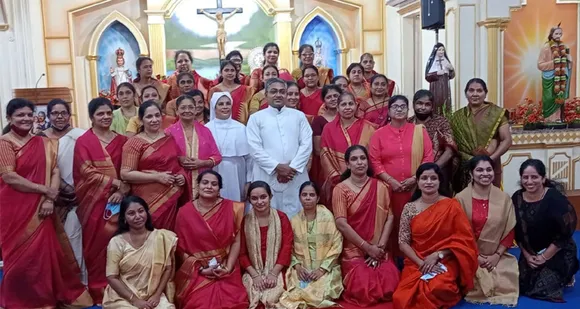 പാലം ഇൻഫന്റ് ജീസസ് ഫൊറോനാ പള്ളിയിൽ മാത്യദിനം ആഘോഷിച്ചു