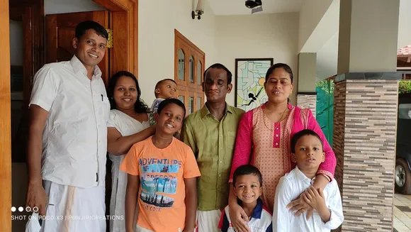 ലിസ്സിക്ക്‌  ജോസ്സിയും  ജോസ്സിക്ക്‌ ലിസ്സിയും   പരസ്പരം കണ്ണുകളാവും. അന്ധതയെ സ്നേഹം കൊണ്ട് തോൽപ്പിച്ച് ഇരുവരും