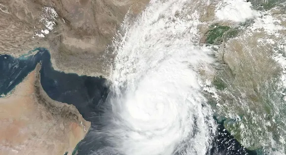 ഒമാനിൽ ഷഹീൻ ചുഴലിക്കാറ്റ് കരതൊട്ടു; ഒരു കുട്ടിയടക്കം മൂന്ന് പേര്‍ മരിച്ചു