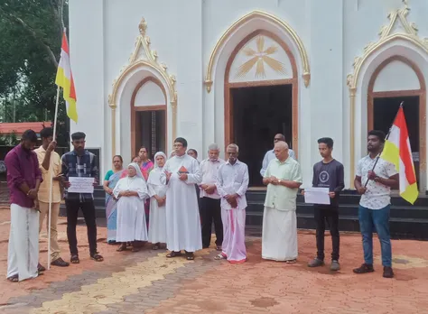 കക്കുകളി നാടകത്തിനെതിരെ പ്രതിഷേധവുമായി കെസിവൈഎം ശാസ്താംകോട്ട യൂണിറ്റ്