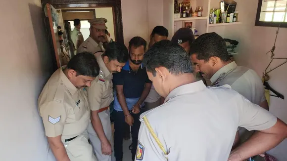 കസേരയില്‍ ഇരിക്കുമ്പോള്‍ കഴുത്തില്‍ ഷാളിട്ട് മുറുക്കി, കിടപ്പുമുറിയിലേക്ക് വലിച്ചിഴച്ചു കൊണ്ടുപോയി വെള്ളമൊഴിച്ച് കൊടുത്തു, പുറത്തു വന്നത് നുരയും പതയും, കൈ ഞരമ്പ് മുറിച്ച് ആത്മഹത്യയെന്ന് വരുത്തി തീര്‍ക്കാന്‍ ശ്രമം, മരിച്ചെന്ന് ഉറപ്പാക്കി തൊട്ടടുത്ത മുറിയില്‍ കുട്ടിക്കൊപ്പം ഉറക്കം; അനുമോളെ ബിജേഷ് കൊലപ്പെടുത്തിയത് അതിക്രൂരമായി