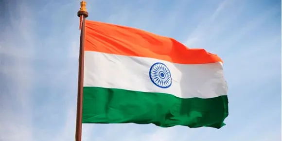 ദേശീയപതാക രാത്രി താഴ്‌ത്തേണ്ട; പതാകാചട്ടം ഭേദഗതിചെയ്തു