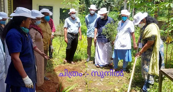 ഡോക്ടർ കുപ്പായം ഊരി തൂമ്പയുമായി അവർ ഇറങ്ങി, ആശുപത്രി പരിസരം ക്ലീൻ !!!