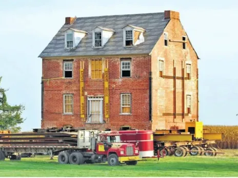 259 വർഷം പഴക്കമുള്ള കെട്ടിടം 80 കിലോമീറ്റർ ദൂരേയ്ക്ക് ഷിഫ്റ്റ് ചെയ്തു