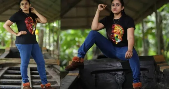 പുതുക്കുളങ്ങരയിൽ പള്ളിയോടത്തിൽ ഷൂസിട്ട് കയറി ഫോട്ടോയെടുത്ത യുവതിക്കെതിരെ പൊലീസ് കേസെടുത്തു