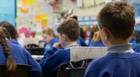 വിദ്യാലയങ്ങള്‍ വീണ്ടും തുറന്നുപ്രവര്‍ത്തിക്കാനാരംഭിച്ചതിന് പിന്നാലെ ഇംഗ്ലണ്ടില്‍ കൊവിഡ് കേസുകള്‍ കൂടുന്നു; നിരീക്ഷിച്ച് അധികൃതര്‍