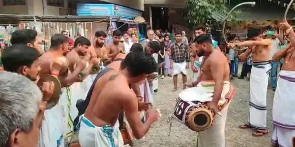 പാലാ മരിയൻ സദനത്തിലെ അന്തേവാസികൾക്ക് വിഷുക്കൈനീട്ടമായി പഞ്ചവാദ്യം അവതരിപ്പിച്ച് ഭരണങ്ങാനം ശ്രീകൃഷ്ണ വാദ്യകലാപീഠം