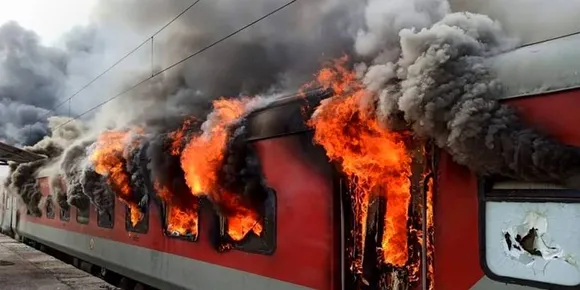 അഗ്നിപഥ് പ്രതിഷേധം; 2000 കോടിയുടെ നഷ്ടം സംഭവിച്ചെന്ന് റെയിൽവേ