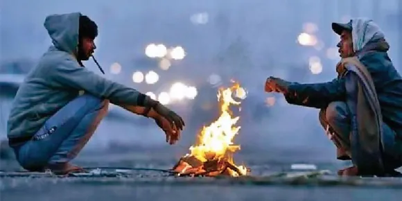 ആറ് സംസ്ഥാനങ്ങളിൽ റെഡ് അലര്‍ട്ട്, കാഴ്ച മറച്ച് മൂടൽമഞ്ഞ്; ഉത്തരേന്ത്യയിൽ ശൈത്യ തരംഗം തുടരുന്നു