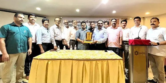 ഷഫീഖ് കൂടാളിയെ റിയാദ് കെഎംസിസി സെൻട്രൽ കമ്മിറ്റി ആദരിച്ചു