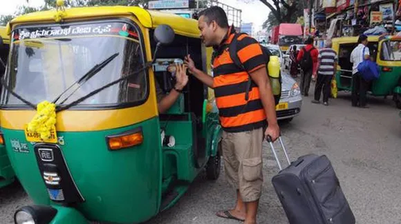 ഓട്ടോ ഡ്രൈവര്‍മാരെ പിടിക്കാന്‍  യാത്രക്കാരായി ബംഗളൂരു പോലീസ്, ഒറ്റ ദിവസം പിഴയായി ലഭിച്ചത് എട്ടുലക്ഷം രൂപ