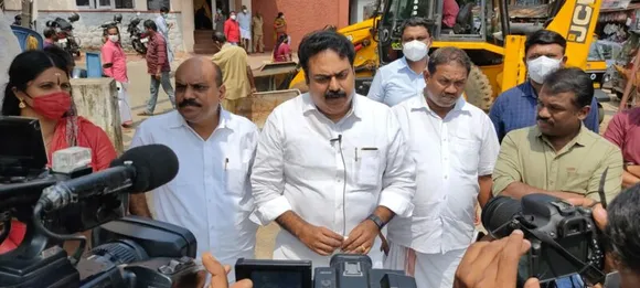 പാലാ ജനറൽ ആശുപത്രിയുടെ ലേലം ചെയ്ത പഴയ കെട്ടിടങ്ങൾ പൊളിച്ചുമാറ്റി തുടങ്ങി