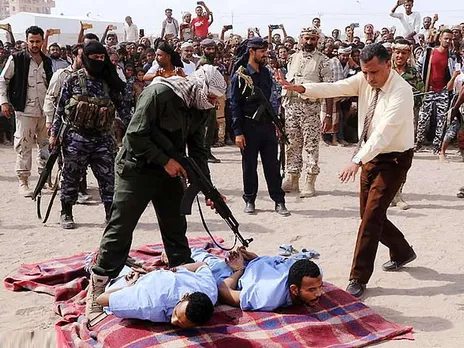 പ്രായപൂർത്തിയാകാത്ത പെൺകുട്ടിയെ റേപ്പ് ചെയ്തു കൊന്ന കുറ്റവാളികളെ ജനമദ്ധ്യത്തിൽ പരസ്യമായി വെടിവച്ചു കൊന്നു