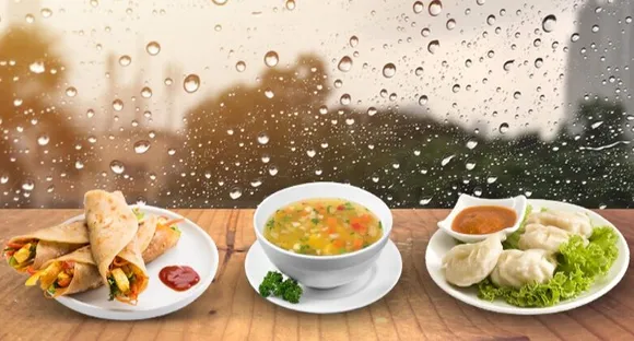 മഴക്കാലത്ത് ഭക്ഷണം കഴിക്കുമ്പോള്‍ ഇക്കാര്യങ്ങള്‍ ശ്രദ്ധിക്കാം