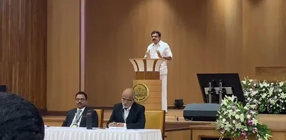 പ്രവാസികളായ പുതു തലമുറയെ കേരളത്തിൻ്റെ വികസനത്തിൽ പങ്കാളിയാകുന്നതിനായി പ്രത്യേക സമീപനം അത്യാവിശ്യം; ലോക കേരളസഭയിൽ ശ്രദ്ധേയമായ നിർദ്ദേശം കാഴ്ച്ചവെച്ച് ജോസ് കെ മാണി എം.പി