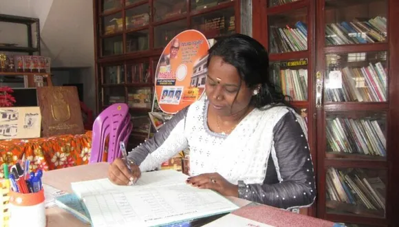 വായനയ്ക്ക് പ്രചോദനമേകാൻ വനിതാ ലൈബ്രേറിയന്റെ വരികളിലൂടെ ഒരു അക്ഷരപ്പാട്ട്