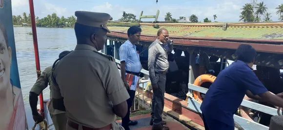 ആലപ്പുഴയില്‍ വീണ്ടും മിന്നല്‍ പരിശോധന; 10 ജലയാനങ്ങളില്‍   ക്രമക്കേടുകള്‍ കണ്ടെത്തി, നാല് ഹൗസ് ബോട്ടുകള്‍ പിടിച്ചെടുത്തു