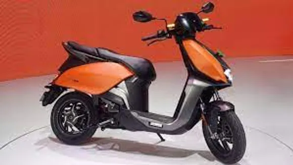 ഒരു ഇലക്ട്രിക് സ്‍കൂട്ടർ ഓടിക്കാനുള്ള ചെലവ് കിലോമീറ്ററിന് ഏകദേശം ഒരു രൂപ മാത്രം; 165 കിലോമീറ്റർ പരിധിയിൽ വരുന്ന ചില മികച്ച ഇലക്ട്രിക് സ്‍കൂട്ടറുകൾ പരിചയപ്പെടാം..