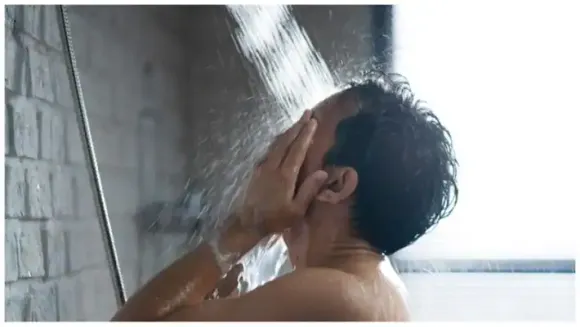 പുരുഷന്മാരുടെ ശ്രദ്ധയ്ക്ക് ; ചൂടുവെള്ളത്തിൽ കുളിക്കുമ്പോൾ സംഭവിക്കുന്നത്