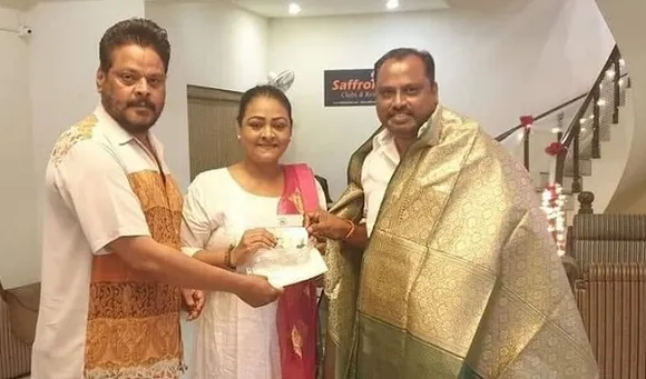 നടി ഷക്കീല കോൺഗ്രസിൽ ചേർന്നു; തമിഴ്നാട് കോൺഗ്രസിന്റെ ഭാഗമായി പ്രവർത്തിക്കുമെന്ന് താരം