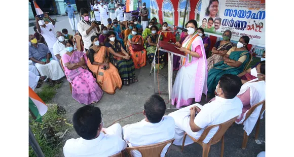 ചിറ്റൂർ തത്തമംഗലം നഗരസഭയിൽ പരാതിക്കാരിയായ സ്ത്രീക്കെതിരെ കൗൺസിലർ ലൈംഗിക അതിക്രമം കാണിച്ച വിഷയത്തിൽ സിപിഎം പാലക്കാട്‌ ജില്ലാ സെക്രട്ടറി നയം വ്യക്തമാക്കണം: അഡ്വ. ബിന്ദു കൃഷ്ണ
