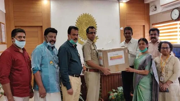 കോവിഡ് പ്രതിരോധിക്കാന്‍ പോലിസിന് 5000 ഫേസ് ഷീല്‍ഡുകള്‍ നല്‍കി
