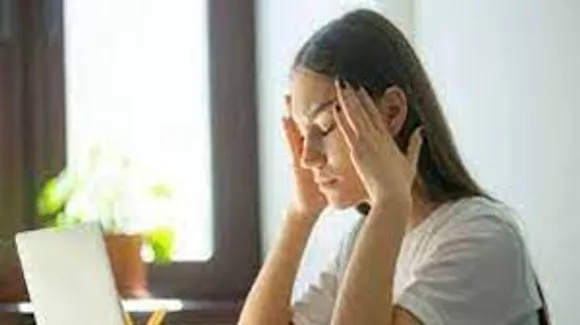 സ്ട്രെസ് കുറയ്ക്കാൻ ഡയറ്റിൽ ഉൾപ്പെടുത്താവുന്ന ഭക്ഷണങ്ങൾ എന്തൊക്കെയാണെന്ന് നോക്കാം..