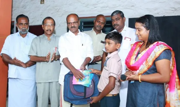 റാവുത്തര്‍ ഫെഡറേഷന്‍ ഇടുക്കി ജില്ലാ കമ്മിറ്റിയുടെ നേതൃത്വത്തില്‍ പഠനോപകരണങ്ങള്‍ വിതരണം ചെയ്‌തു