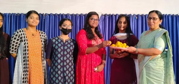 ലേബർ ഇൻഡ്യയിൽ സ്കൂൾ കുട്ടികൾക്ക് ആർത്തവ അവധി