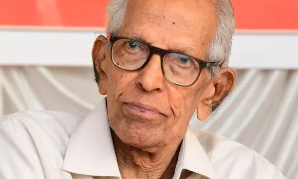 'പ്രസംഗം കേട്ടത് കൊണ്ട് രാഷ്ട്രീയ നിലപാട് മാറില്ല'; യുവം വേദിയിലെ സാന്നിദ്ധ്യത്തിൽ എം കെ സാനു