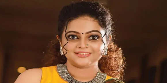 അ​മ്മ അ​ത്ര​യ്ക്കു ബോ​ൾ​ഡാ​യി​രു​ന്നു; ഹി​ന്ദു​മ​ത​ത്തി​ല്‍ വ​ള​രെ അ​പൂ​ര്‍​വ​മാ​യി മാ​ത്രം സം​ഭ​വി​ക്കു​ന്ന കാ​ര്യം അമ്മ ചെയ്തെന്ന് അശ്വതി