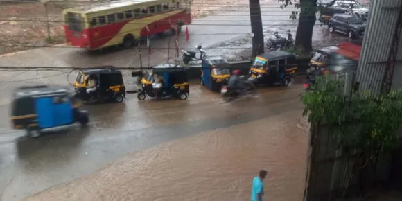 പാലാ കെഎസ്ആർടിസി ബസ് സ്റ്റേഷൻ കവാടം; വെള്ളക്കെട്ടിന് ശാശ്വത പരിഹാരം ഉണ്ടാകുന്നു. പുതിയ കലുങ്കും ഓടയും നിർമ്മിക്കുവാൻ നടപടി