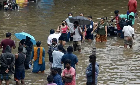തമിഴ്‌നാട്ടില്‍ ശക്തമായ മഴ തുടരുന്നു; ആറ് ജില്ലകളില്‍ ഇന്നും നാളെയും റെഡ് അലേര്‍ട്ട്, അതിജാഗ്രതാ നിര്‍ദ്ദേശം