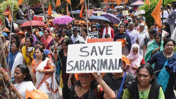 സ്വാമിക്ക് സ്വാമിയേ …ശരണം !! അങ്ങയെ സമാധാനമായി കണ്ട്‌ അനുഗ്രഹം വാങ്ങാന്‍ ആഗ്രഹം ...