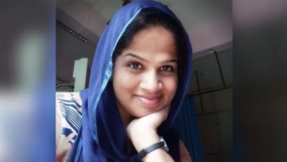 ആ ചിത്രം വരച്ചത്‌ അവരുടെ പങ്കാളിയോ മറ്റാരോ തന്നെ ആയിരുന്നെങ്കിലും ആ ഭാഗത്തേക്ക് തിരിഞ്ഞ്‌ നോക്കില്ലായിരുന്നു; ഇപ്പോൾ ആ കൊച്ചുകുഞ്ഞിന്‌ അമ്മയുടെ മാറിൽ ചിത്രമെഴുതുക വഴി നേരിടേണ്ടി വരുന്ന അപഹാസ്യങ്ങൾ എത്രത്തോളമായിരിക്കും; അവനെ വിളിക്കാനുള്ള ആഭാസപദം വരെ തയ്യാറാക്കി പുറത്ത്‌ ചിലർ കാത്തിരിപ്പുണ്ടാകുമെന്ന്‌ എന്തേ അവരോർക്കുന്നില്ല; ഡോ.ഷിംന അസീസ് എഴുതുന്നു