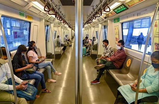 വാക്‌സിൻ എടുക്കാത്തവർക്ക് ഡിസംബർ 15 മുതൽ ഡൽഹി മെട്രോയില്‍ യാത്ര ചെയ്യാൻ കഴിയില്ല ; വാക്‌സിൻ എടുക്കാത്ത ആളുകൾക്ക് കർശന നിയന്ത്രണങ്ങൾ, 2022 മാര്‍ച്ച് മുതല്‍ പൂര്‍ണമായി വാക്‌സിന്‍ എടുക്കാതെ ഒരു ഡോസ് മാത്രം എടുത്തവര്‍ക്കും നിയന്ത്രണങ്ങള്‍